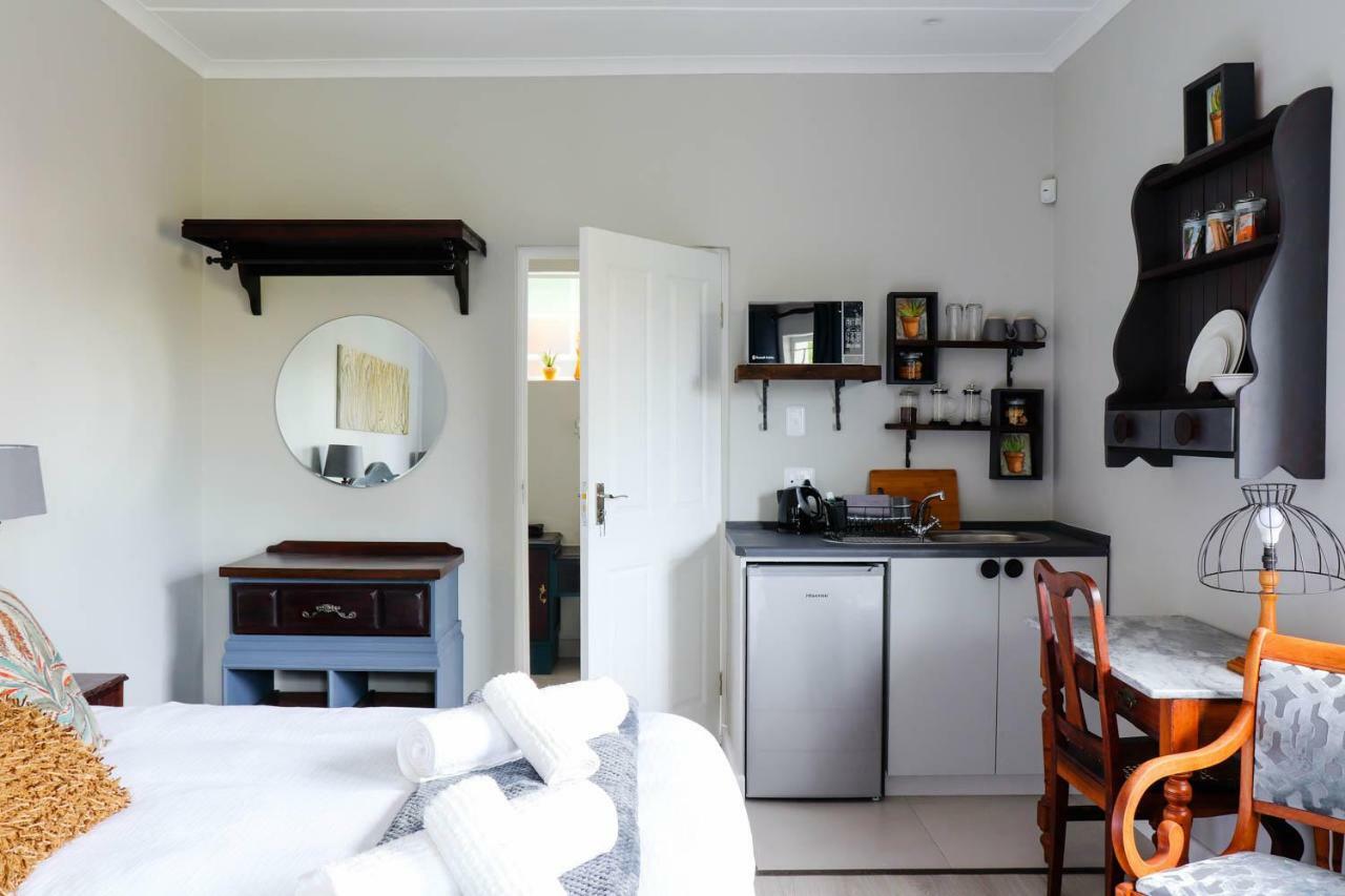Arbour1 Guesthouse Джордж Екстериор снимка