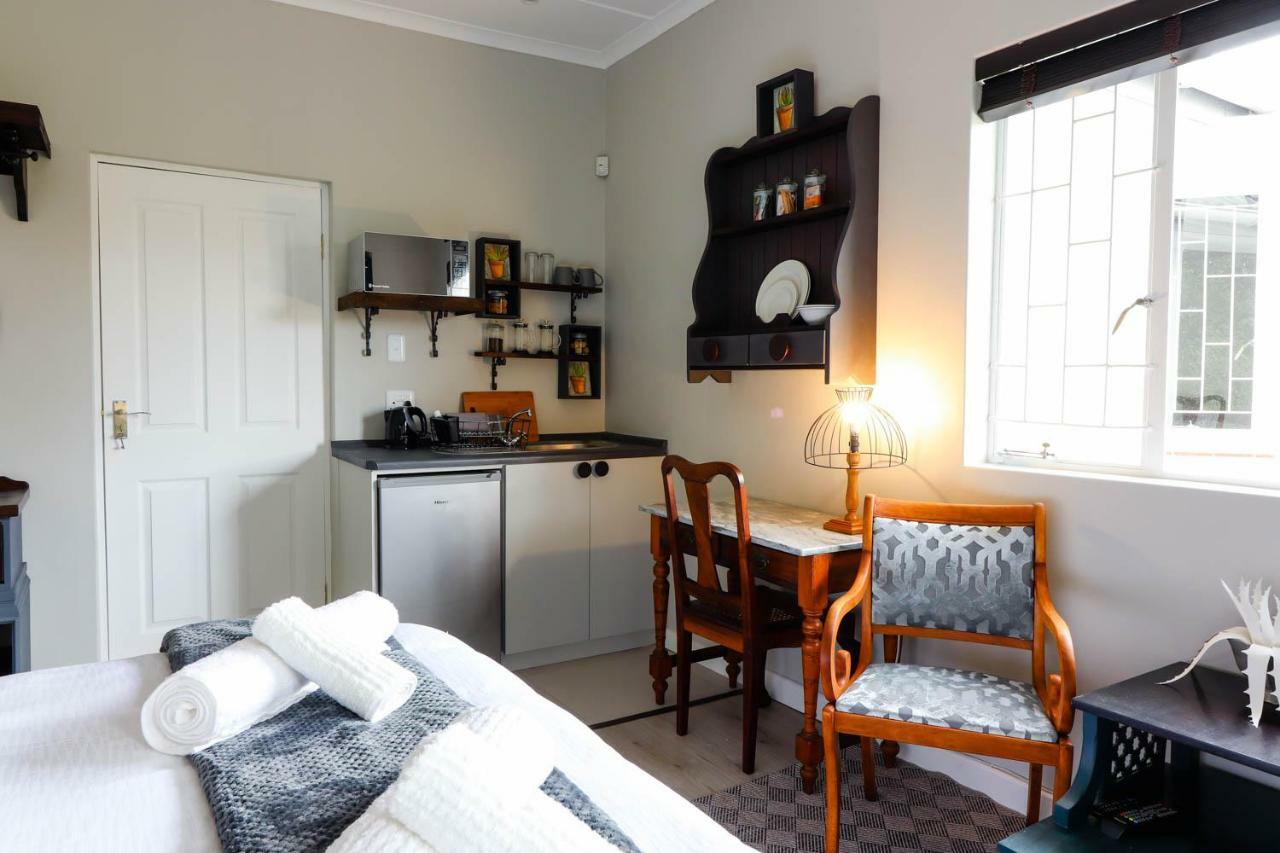 Arbour1 Guesthouse Джордж Екстериор снимка